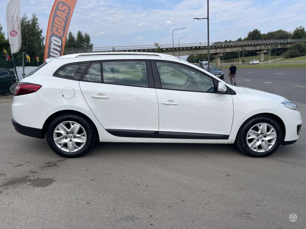 Renault Megane 2013 — photo 8