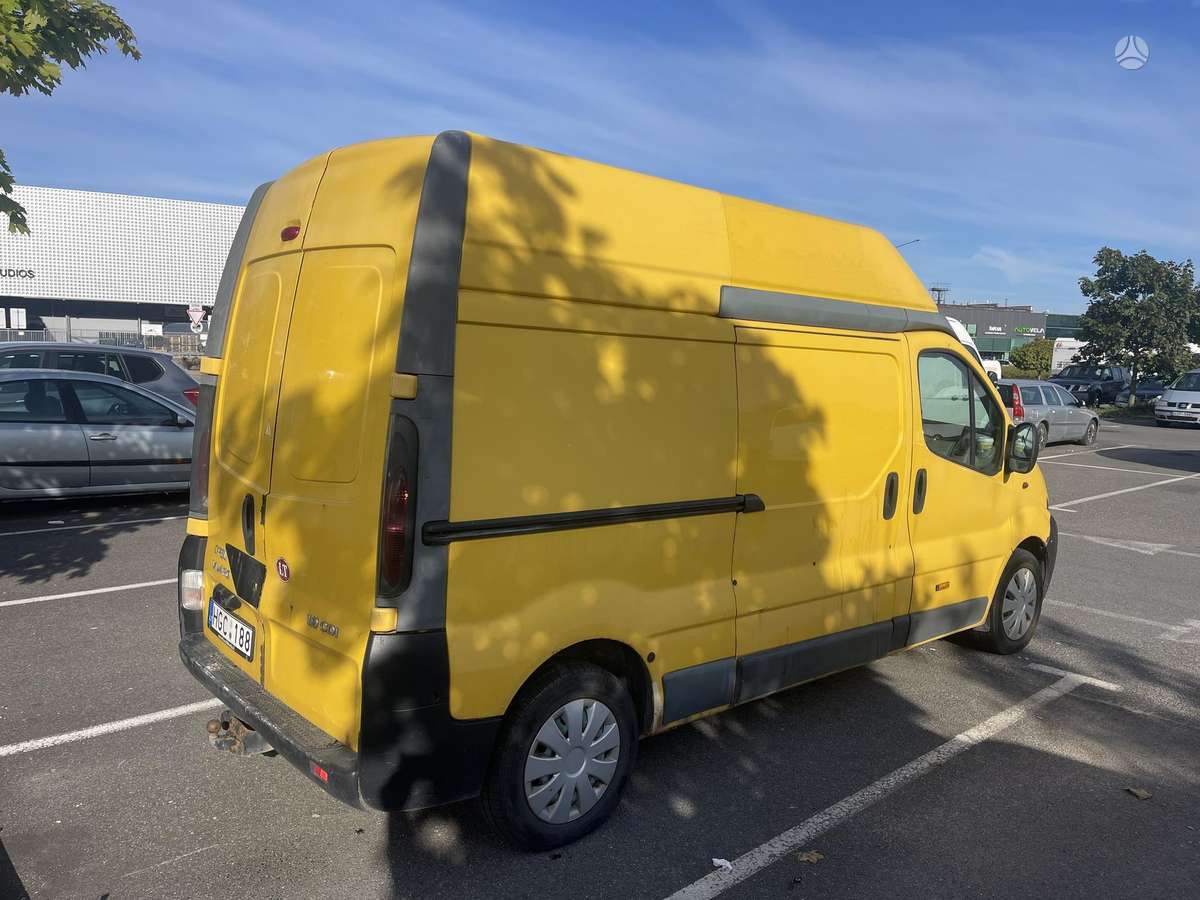 Opel Vivaro 2005 — engine 1870 cm³, 82 HP (60kW)