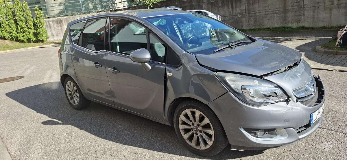Opel Meriva 2015 — engine 1364 cm³, 120 HP (88kW)