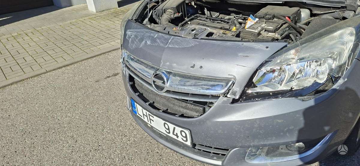 Opel Meriva 2015 — photo 8