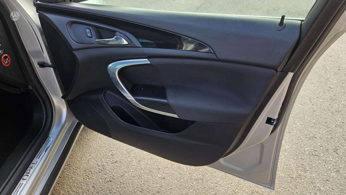Opel Insignia 2014 — photo 22