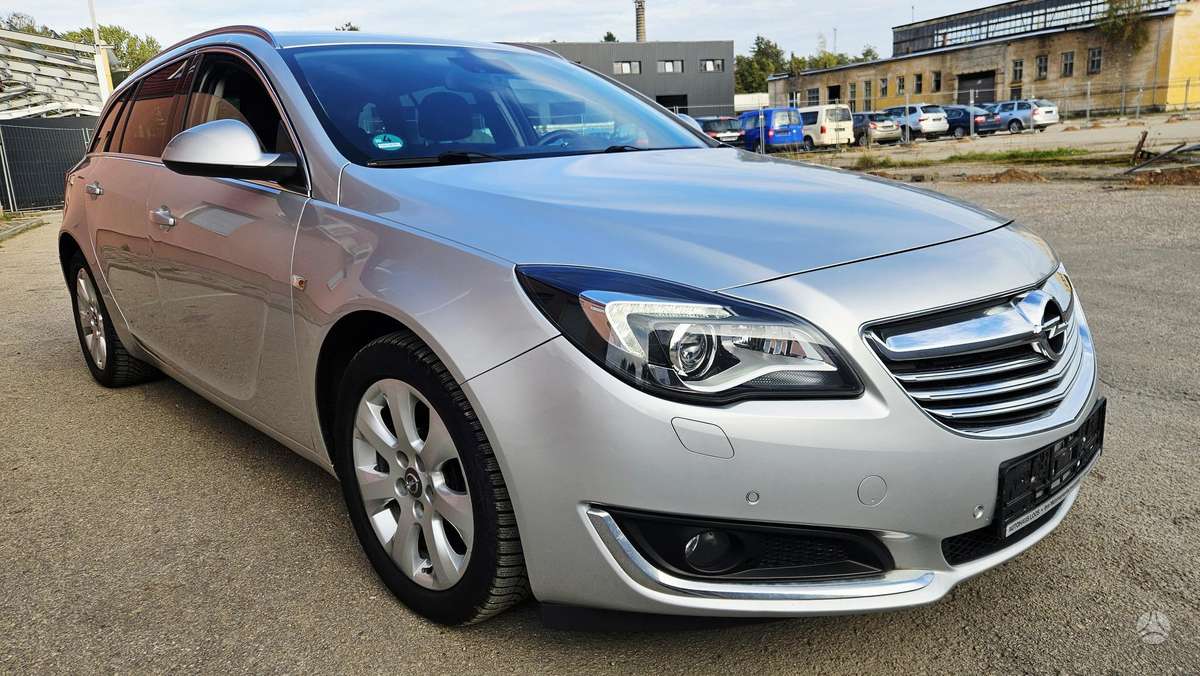Opel Insignia 2014 — interior