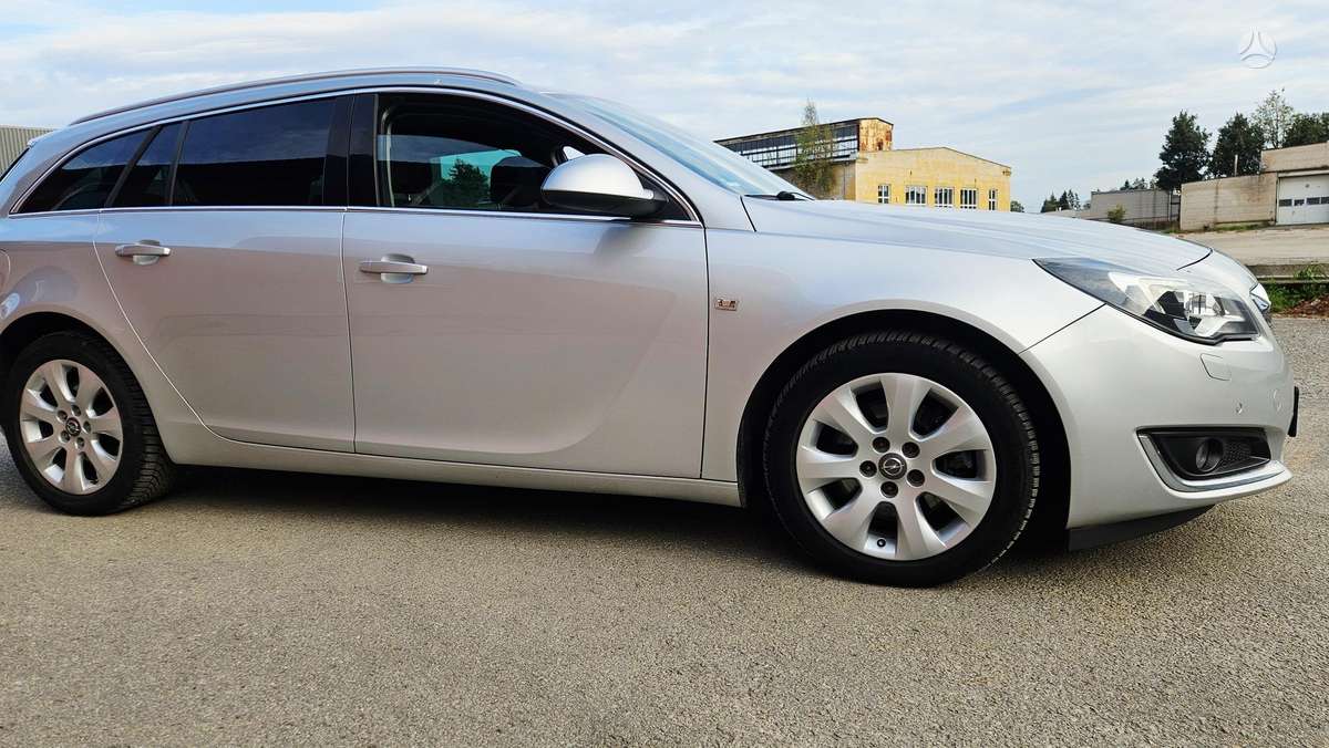Opel Insignia 2014 — photo 37