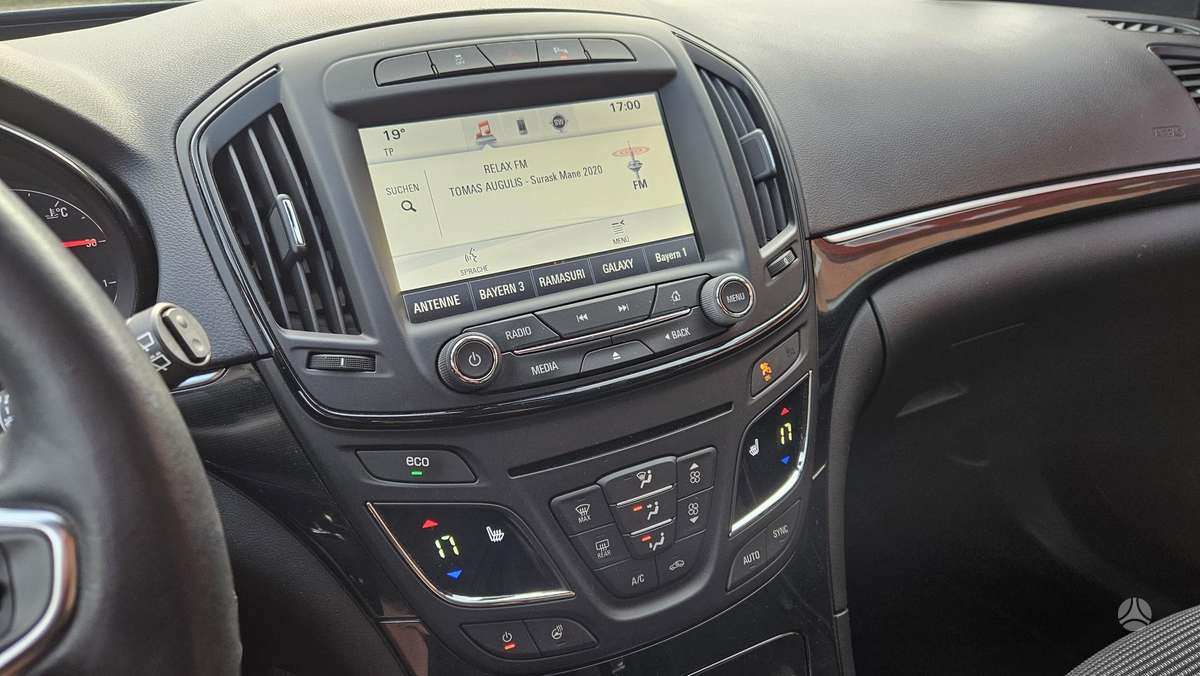 Opel Insignia 2014 — photo 41
