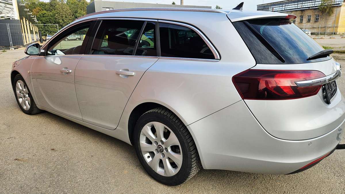 Opel Insignia 2014 — photo 8