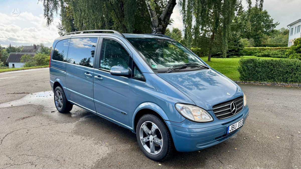 Mercedes-Benz Viano 2006 — interior