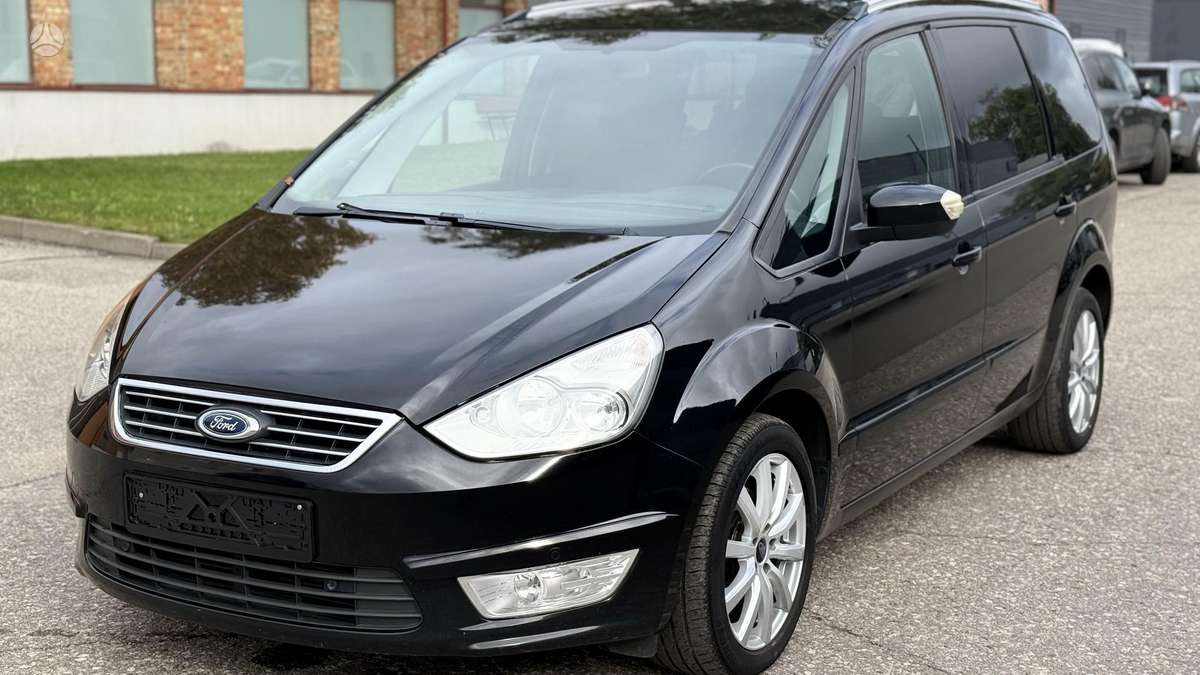 Ford Galaxy 2012 — photo 10