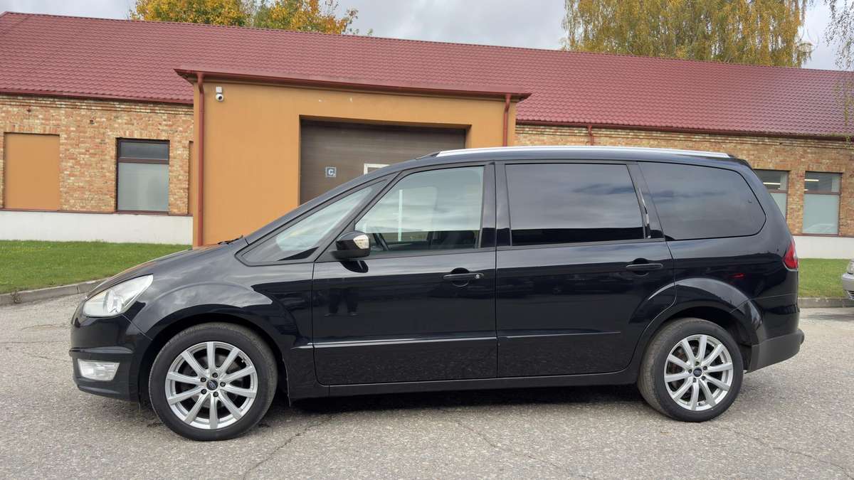 Ford Galaxy 2012 — photo 12