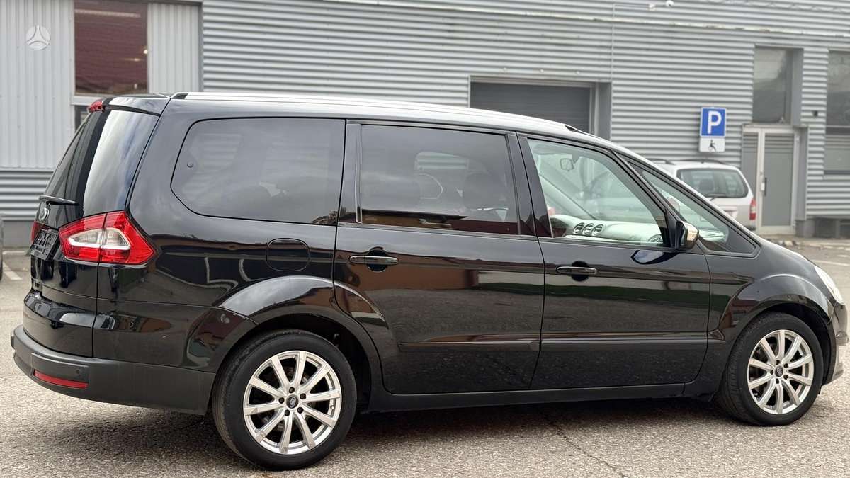 Ford Galaxy 2012 — photo 6