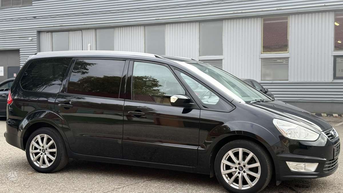 Ford Galaxy 2012 — photo 7
