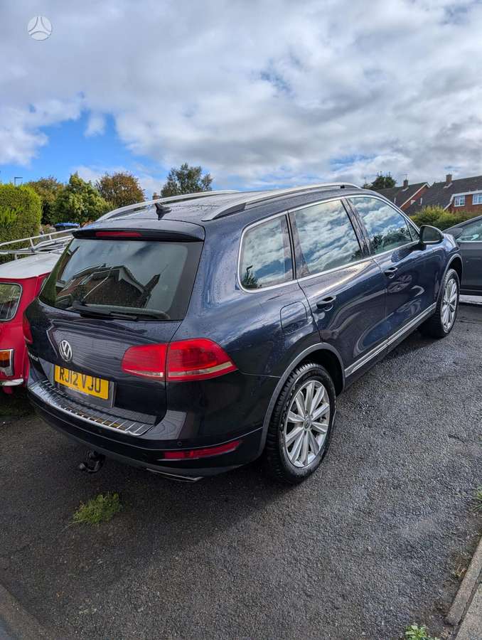 Volkswagen Touareg 2012 — двигун 2967 cm³, 241 HP (177kW)