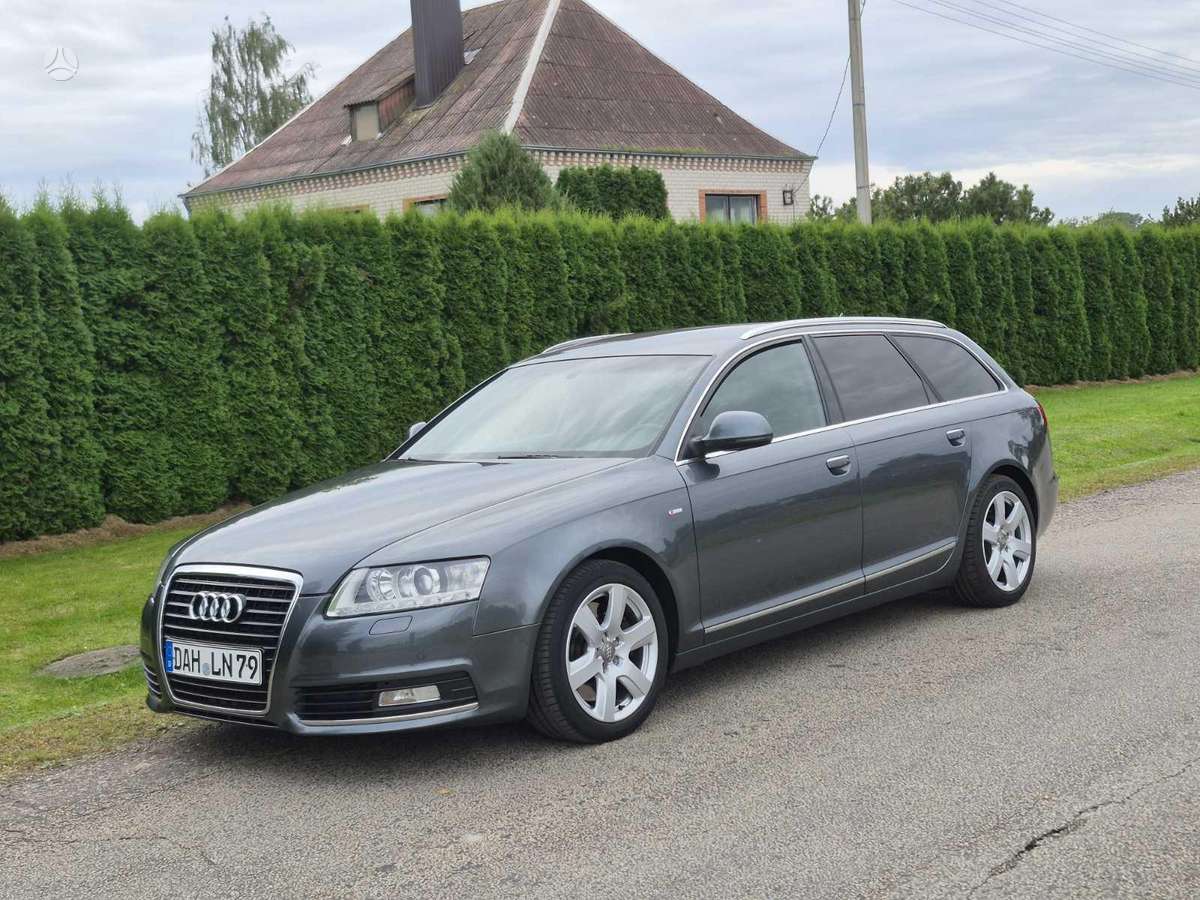 Audi A6 2011 — вигляд ззаду