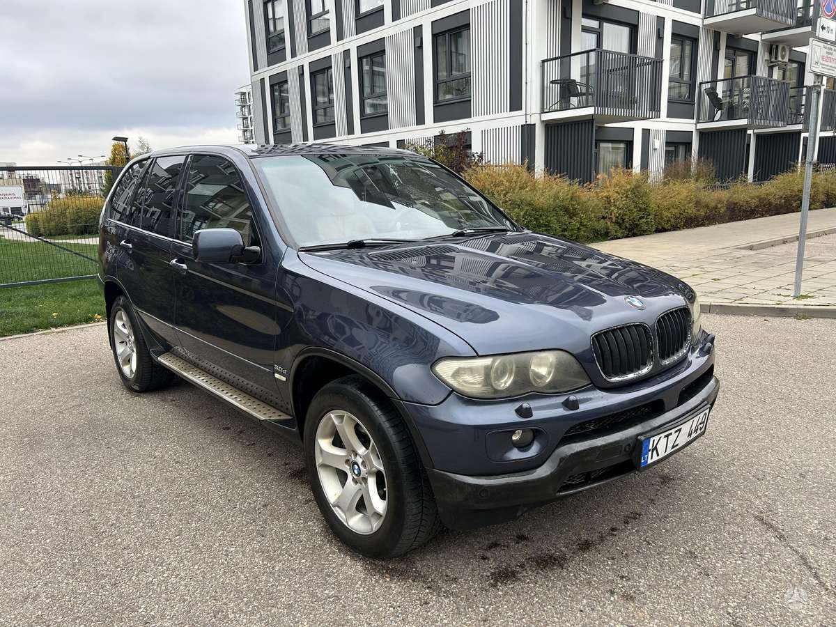BMW X5 2005 — interior
