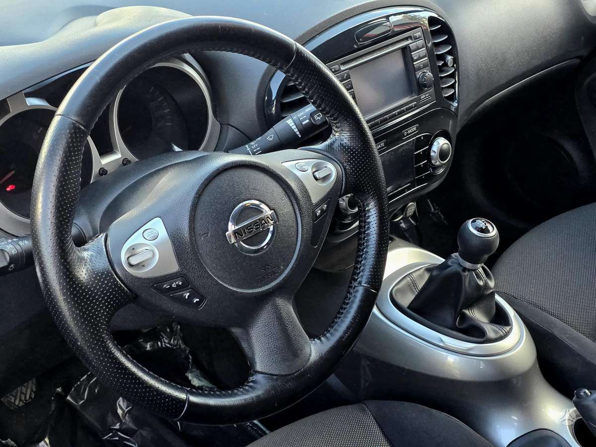 Nissan Juke 2010 — photo 14