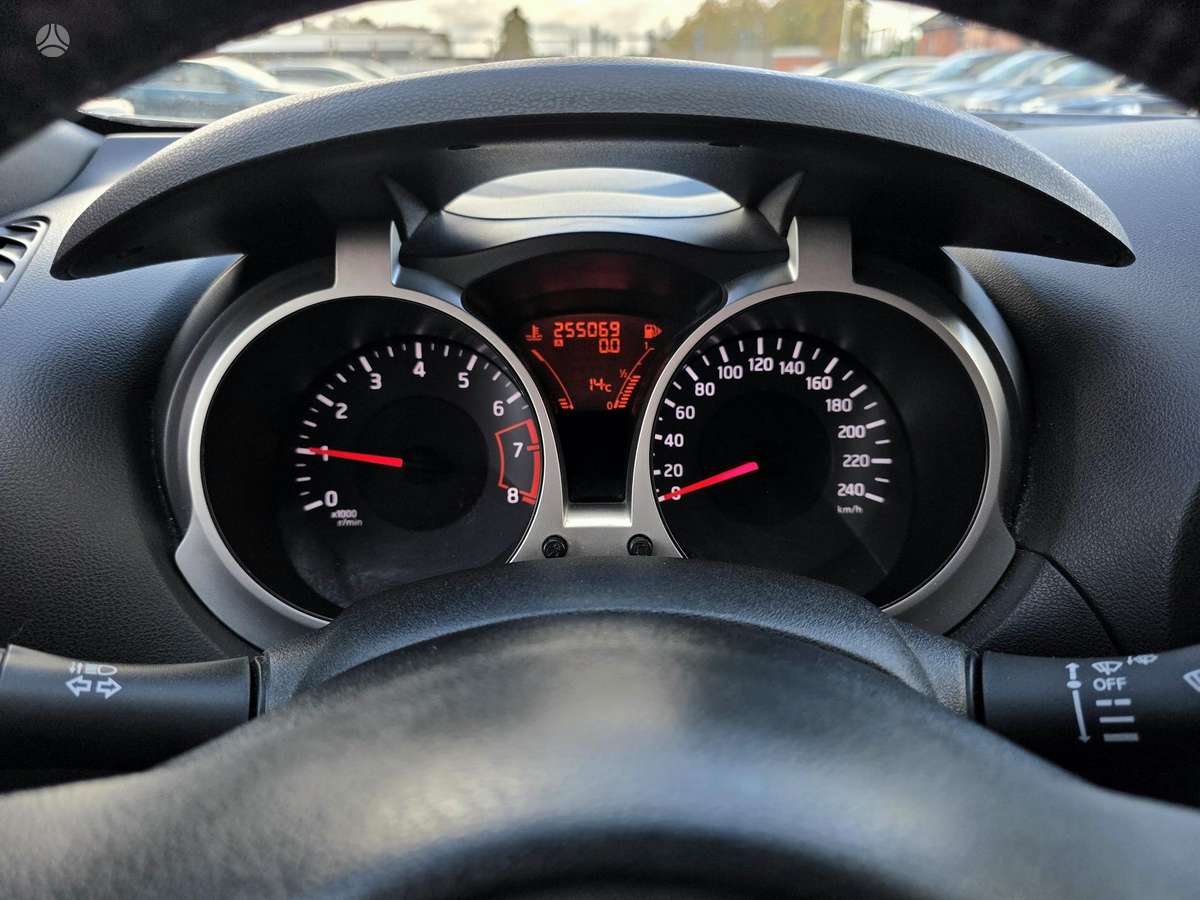 Nissan Juke 2010 — photo 24