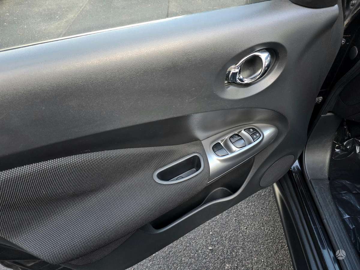 Nissan Juke 2010 — photo 25