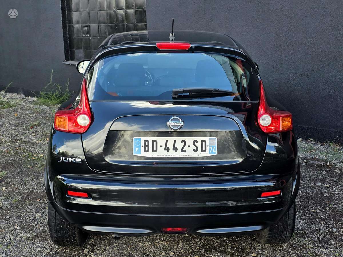 Nissan Juke 2010 — engine 1598 cm³, 117 HP (86kW)