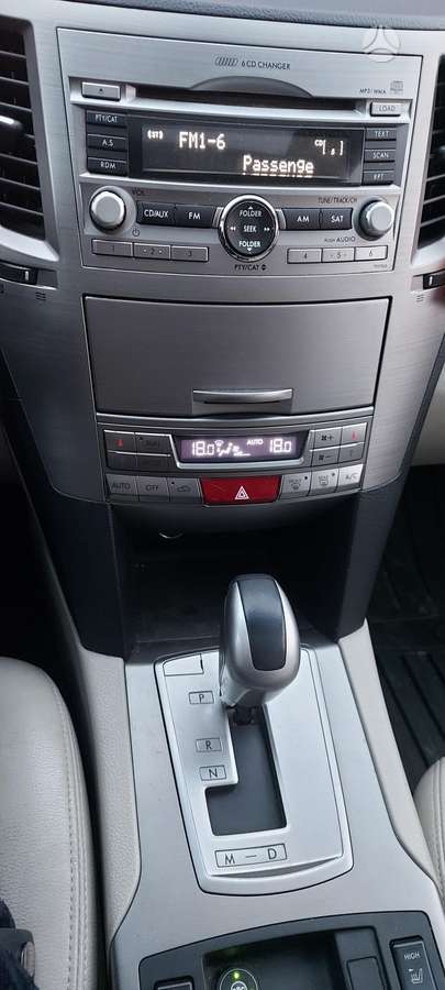 Subaru Outback 2010 — фото 13