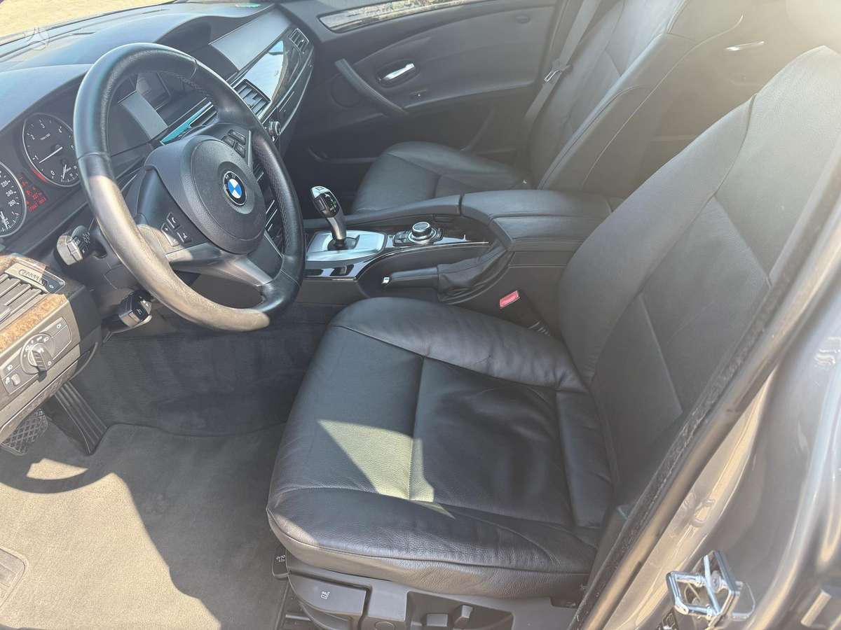 BMW 520 2009 — photo 6