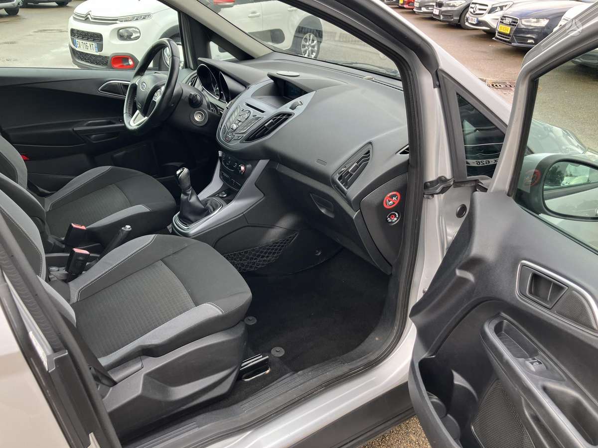 Ford B-MAX 2015 — photo 14