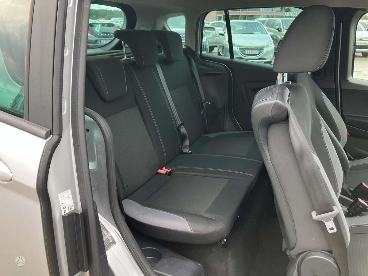 Ford B-MAX 2015 — photo 16