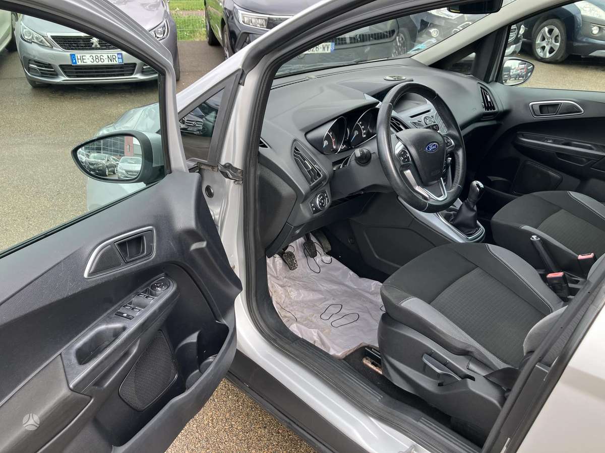 Ford B-MAX 2015 — photo 9