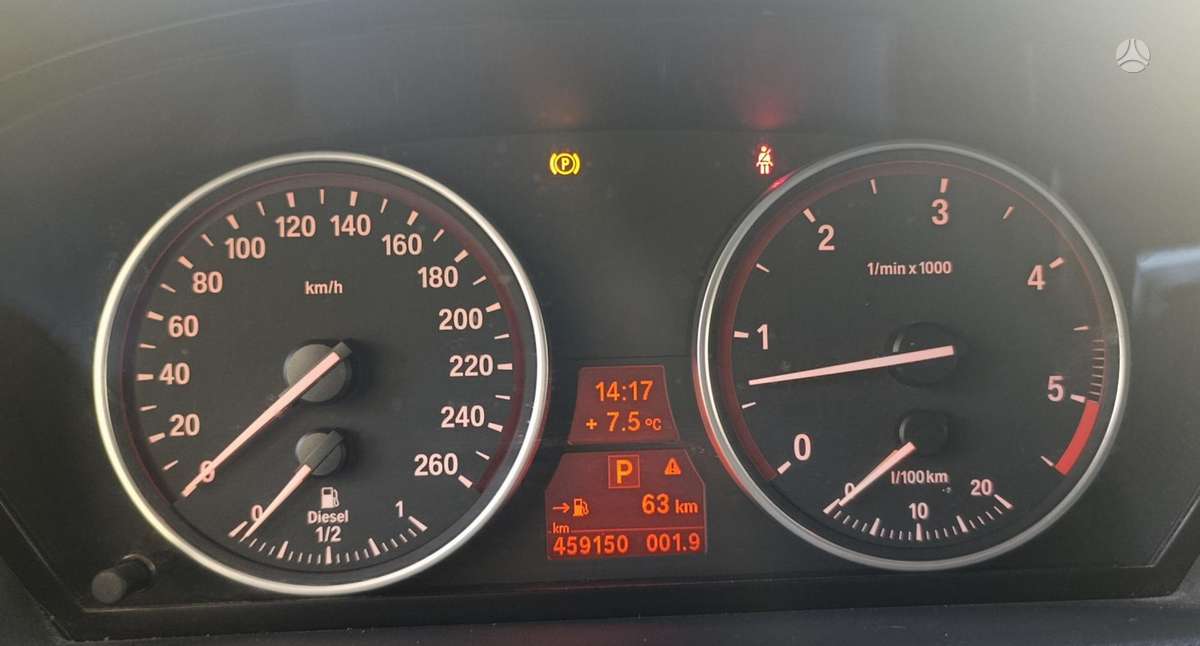 BMW X5 2010 — photo 15