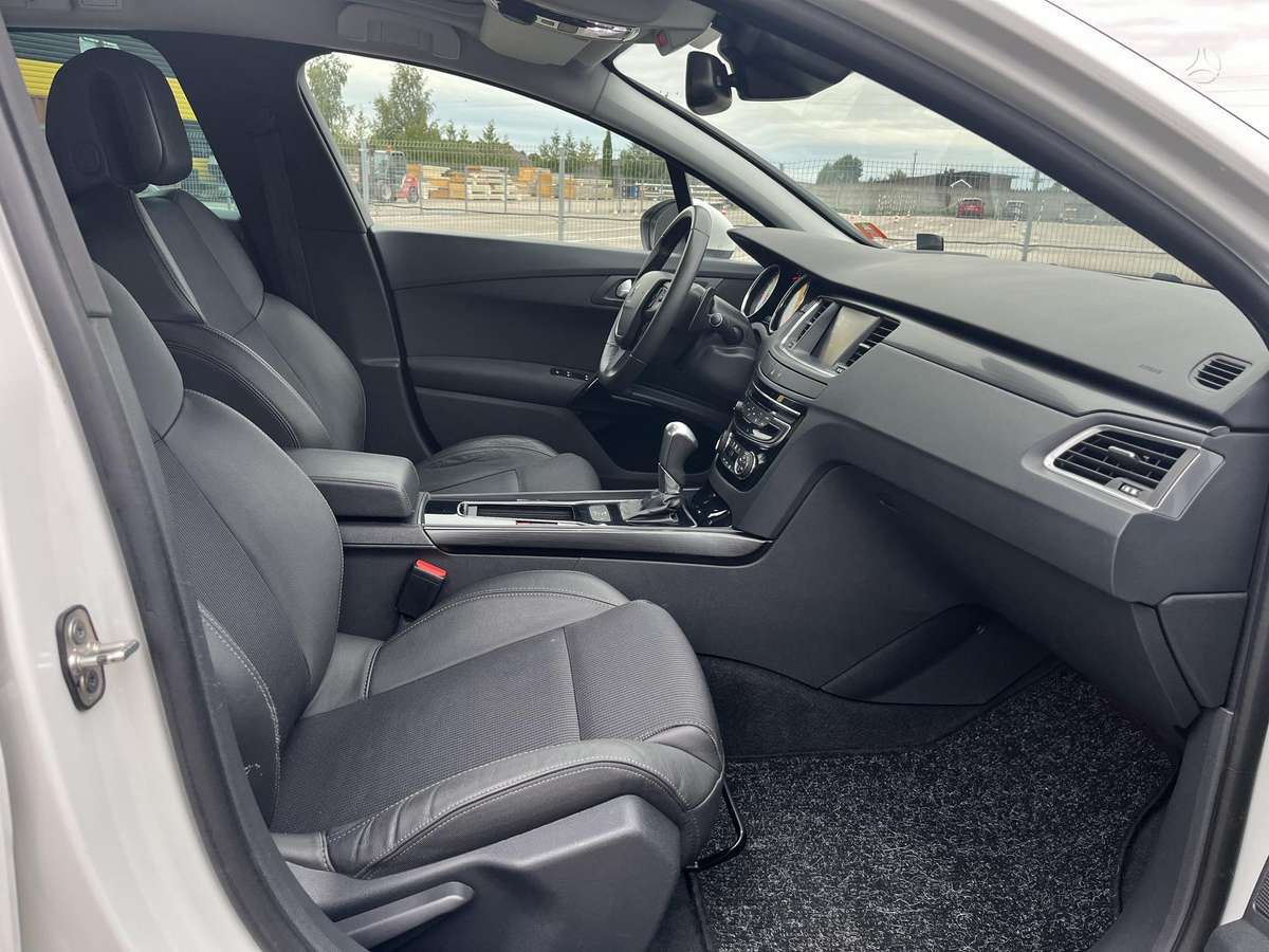Peugeot 508 2015 — photo 12