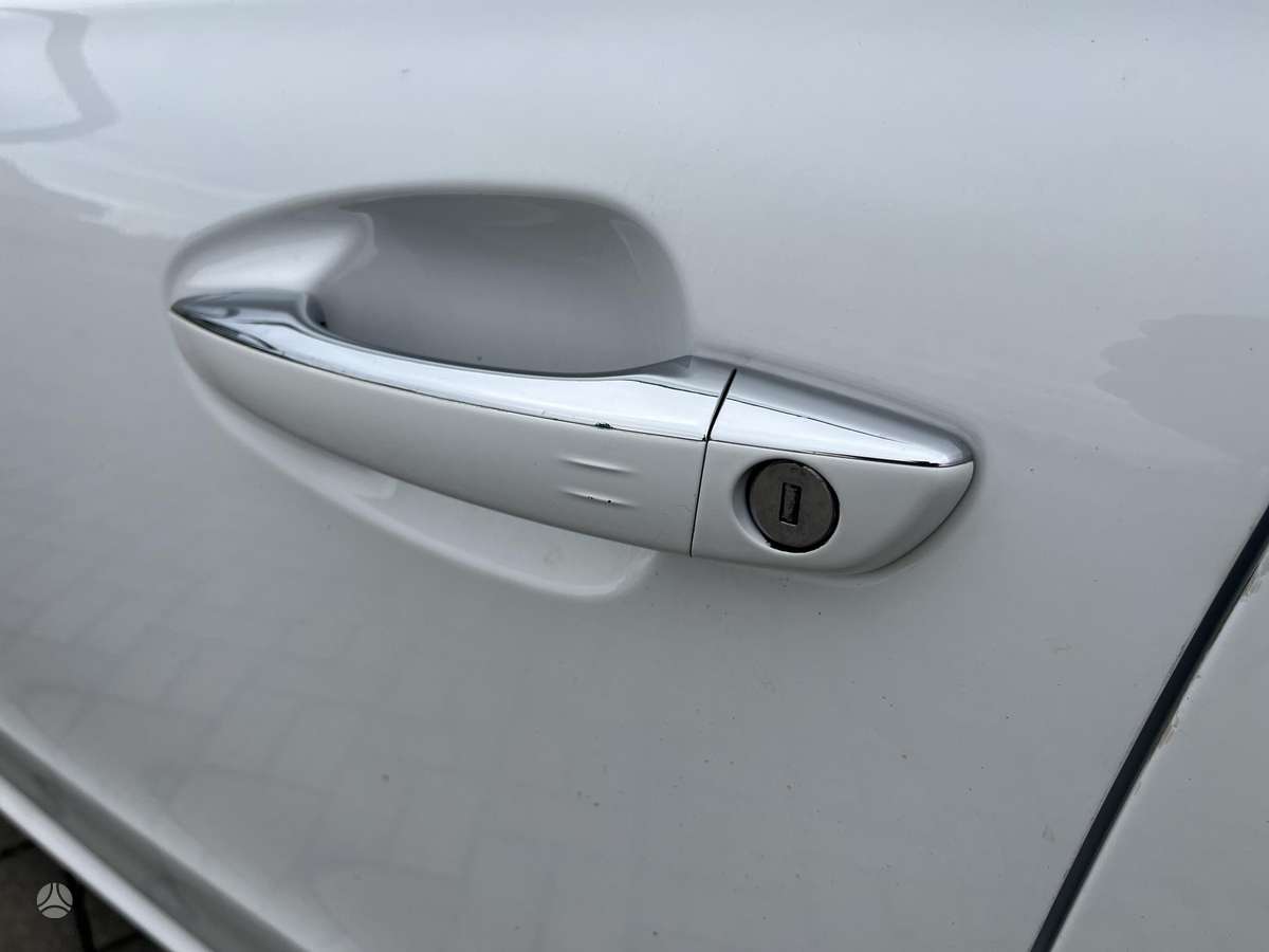 Peugeot 508 2015 — photo 16