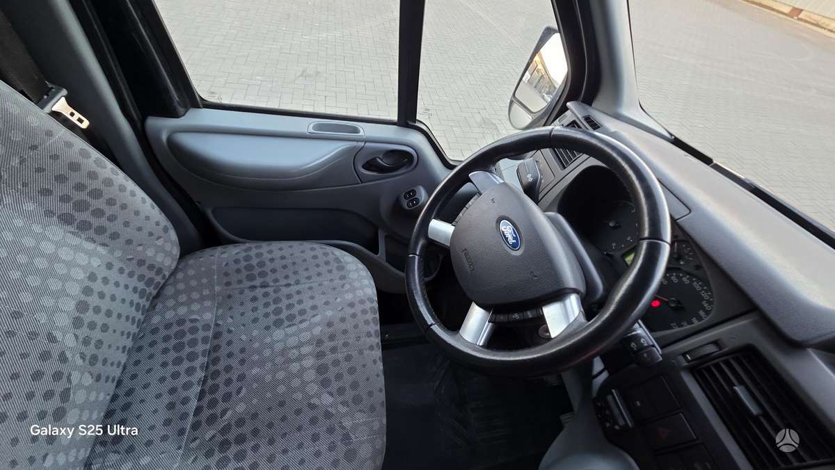 Ford Transit 2007 — photo 20