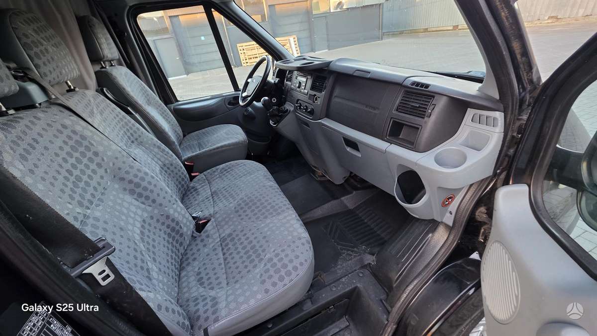 Ford Transit 2007 — photo 21