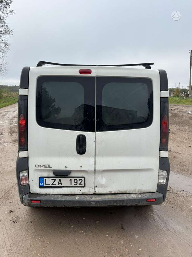 Opel Vivaro 2005 — engine 1870 cm³, 101 HP (74kW)