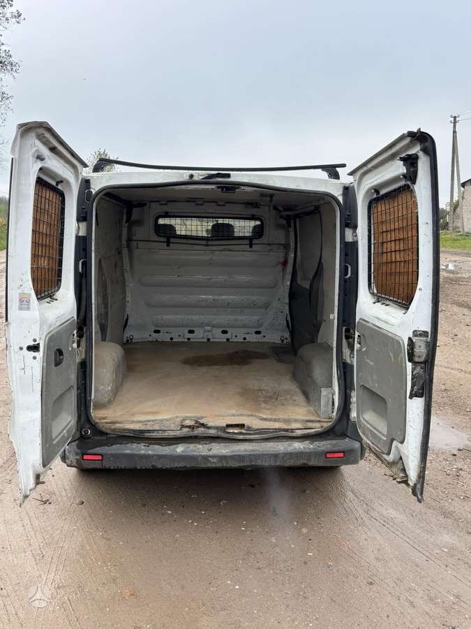 Opel Vivaro 2005 — photo 5