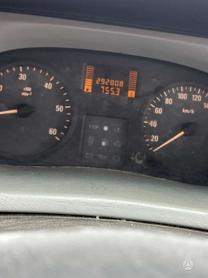 Opel Vivaro 2005 — photo 6