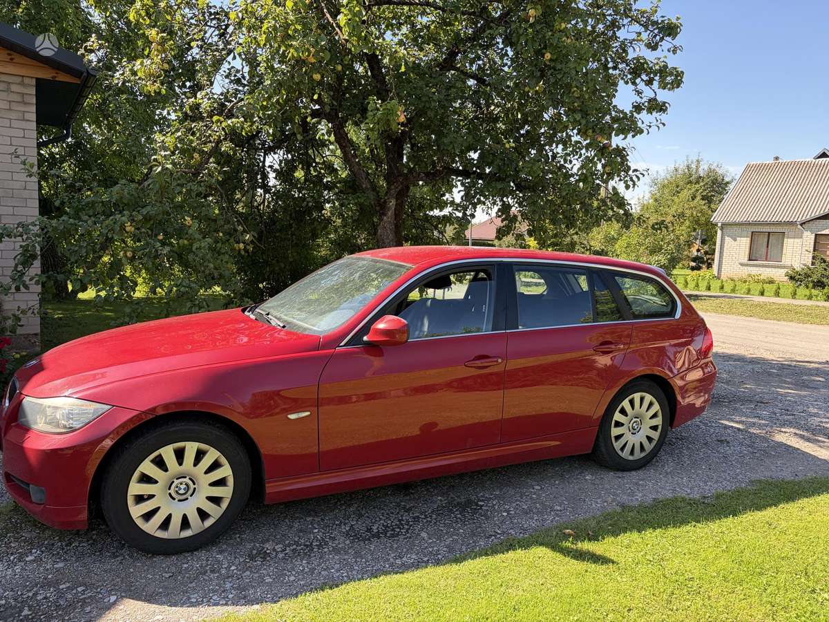 BMW 320 2009 — photo 6