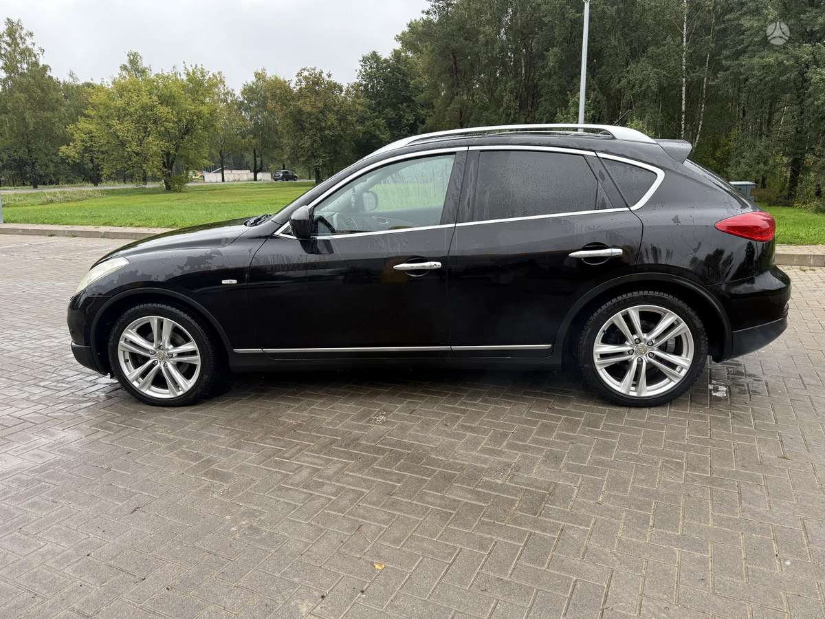 Infiniti EX30 2011 — photo 5