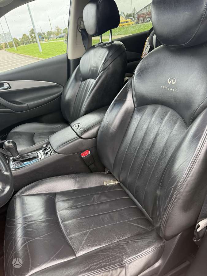 Infiniti EX30 2011 — photo 6