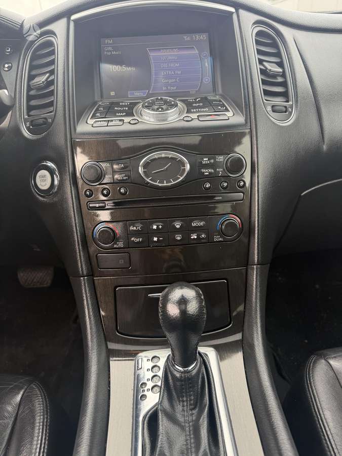 Infiniti EX30 2011 — photo 7
