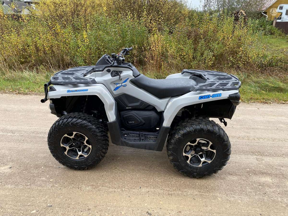 Can-Am Outlander 2015 — engine 800 cm³