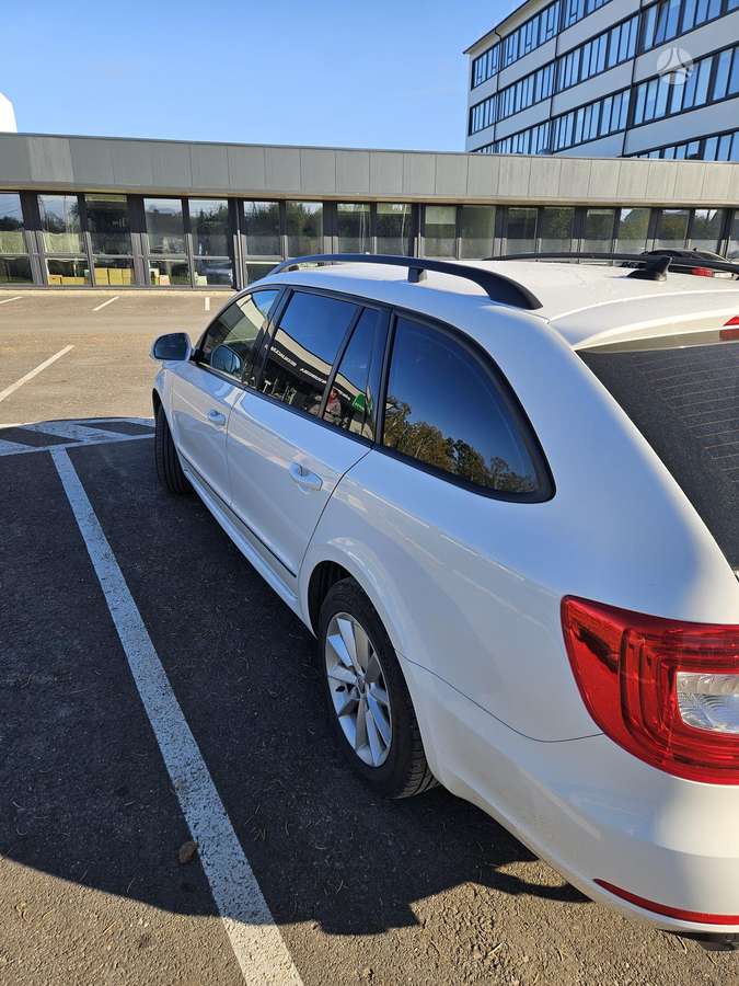 Skoda Superb 2014 — interior