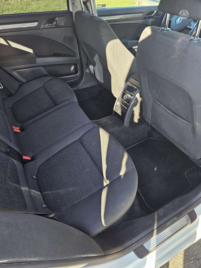 Skoda Superb 2014 — photo 8