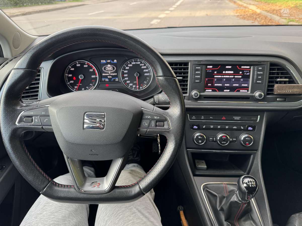 Seat Leon 2015 — фото 13