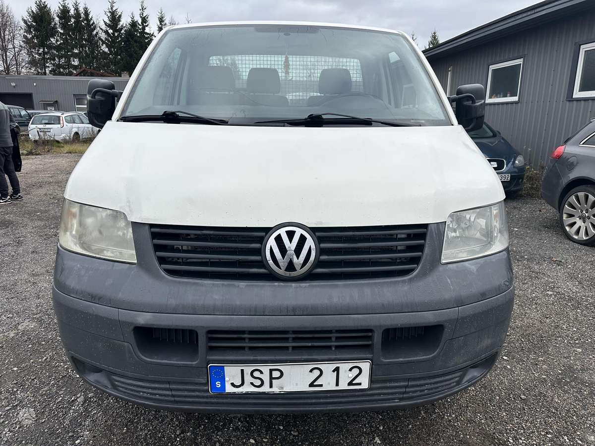 Volkswagen Transporter 2009 — вигляд ззаду