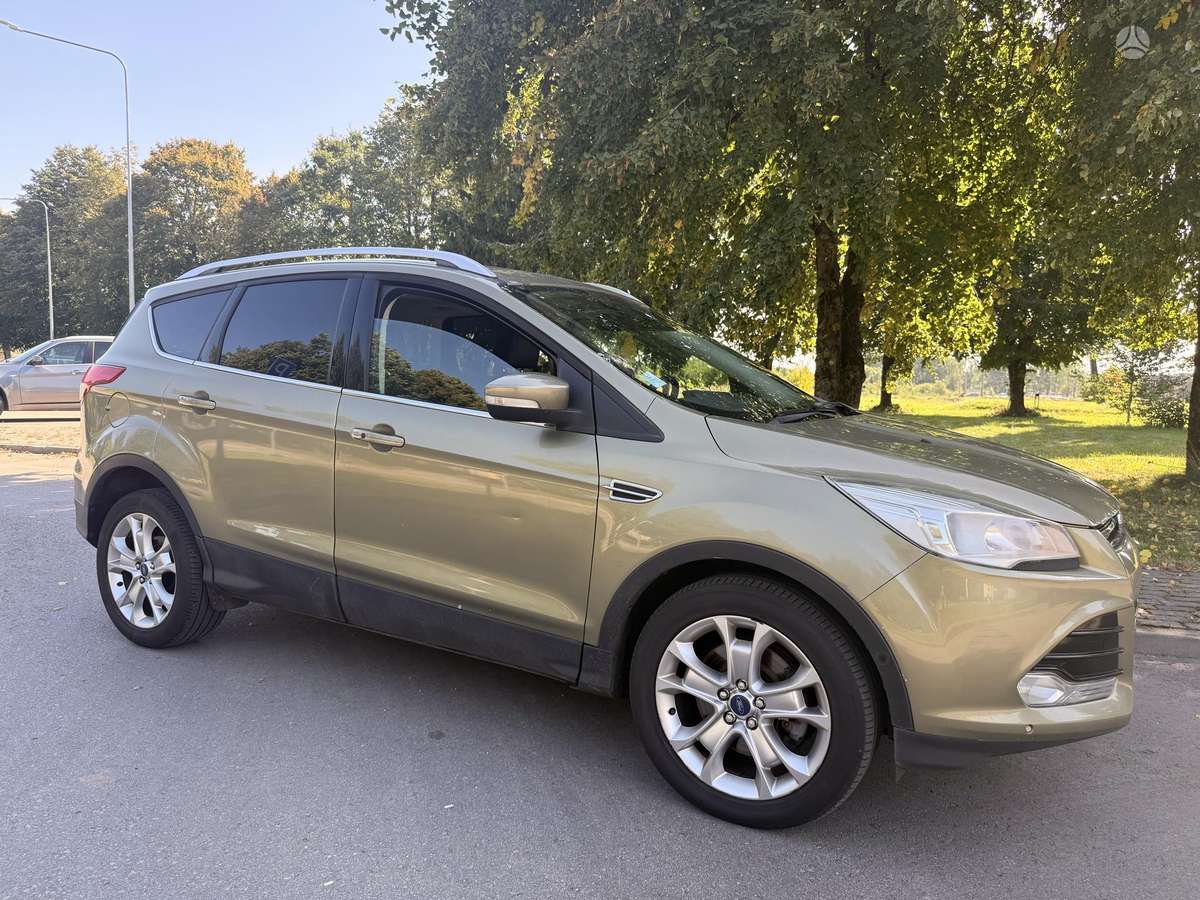 Ford Kuga, 2013