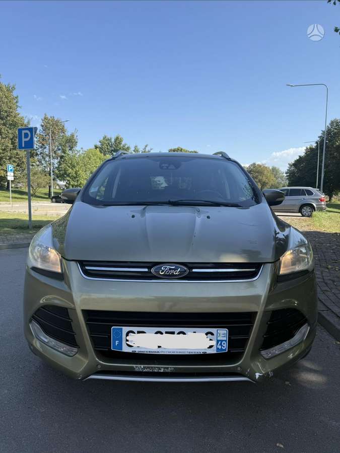 Ford Kuga 2013 — interior