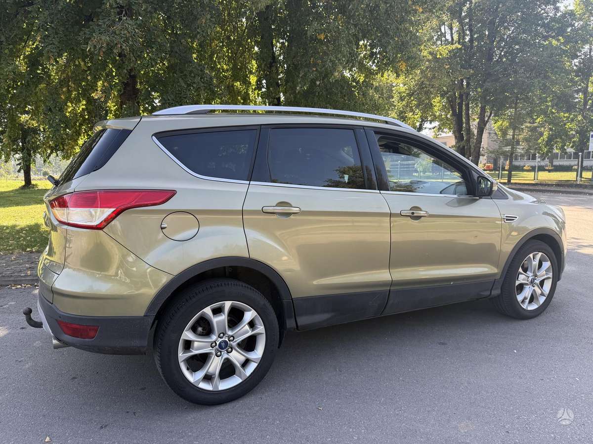 Ford Kuga 2013 — engine 2000 cm³, 140 HP (103kW)
