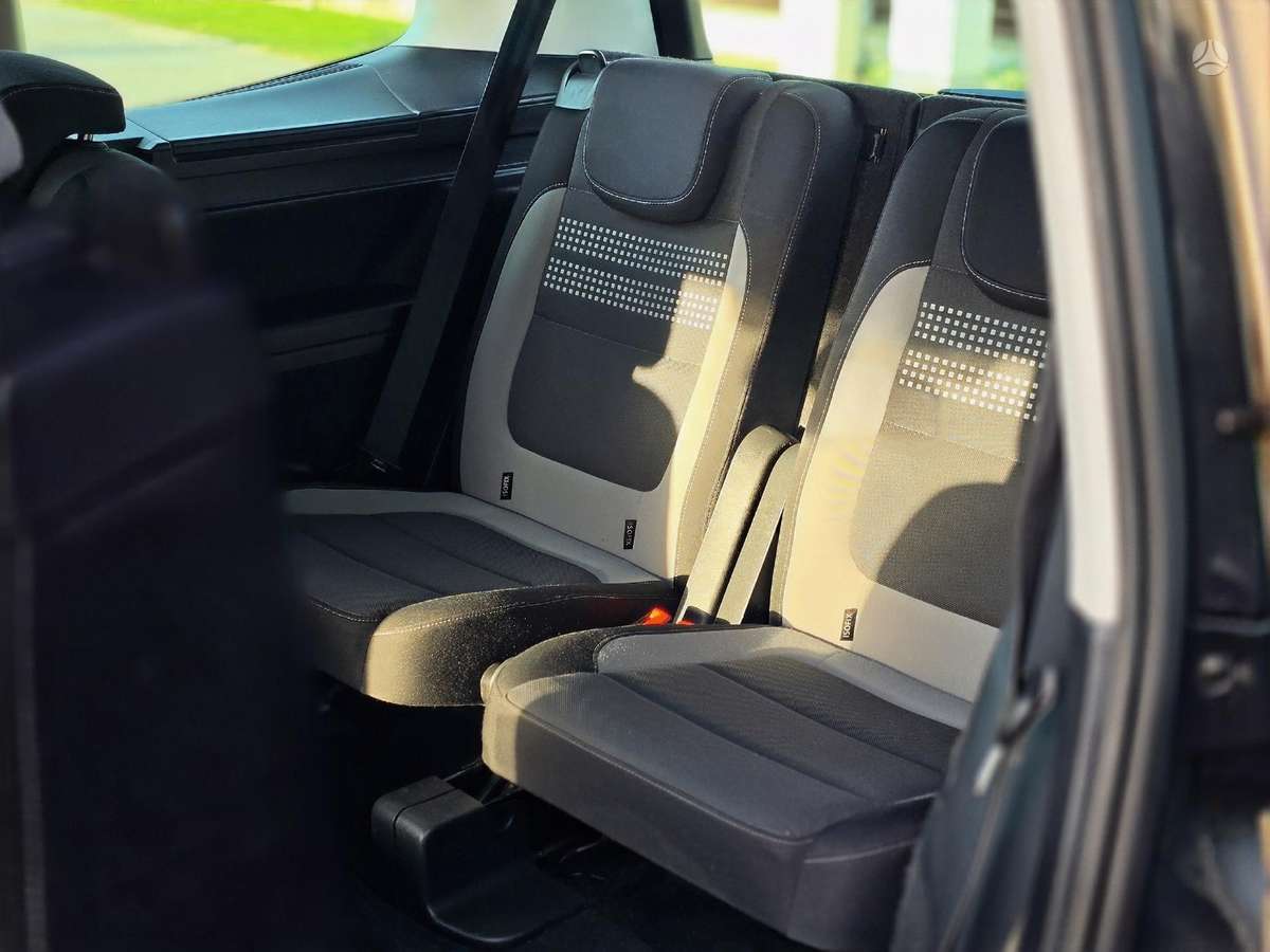 Volkswagen Sharan 2013 — photo 17