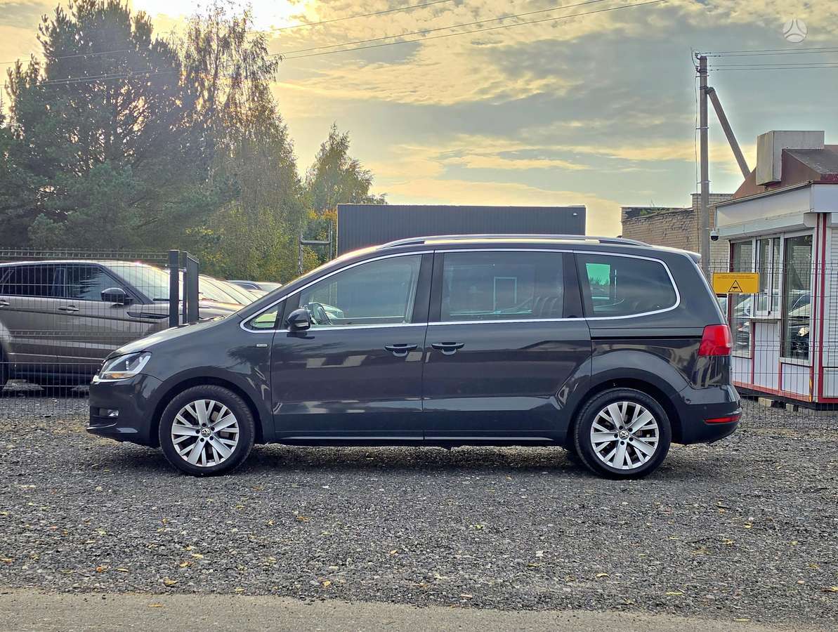 Volkswagen Sharan 2013 — interior