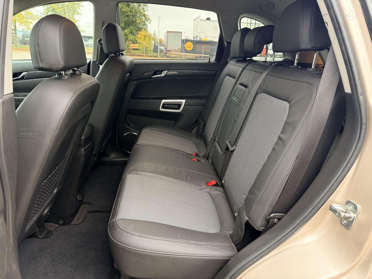 Opel Antara 2013 — photo 16