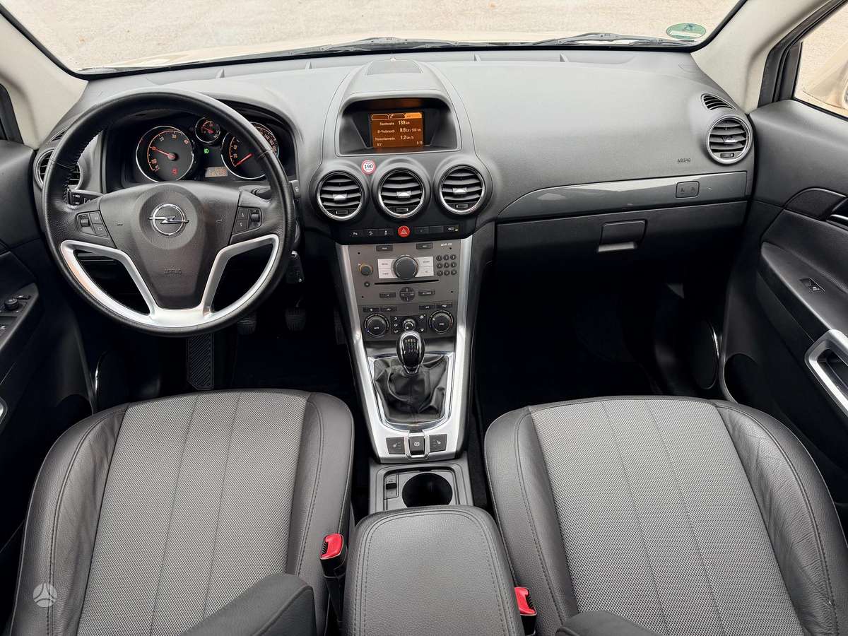 Opel Antara 2013 — photo 17